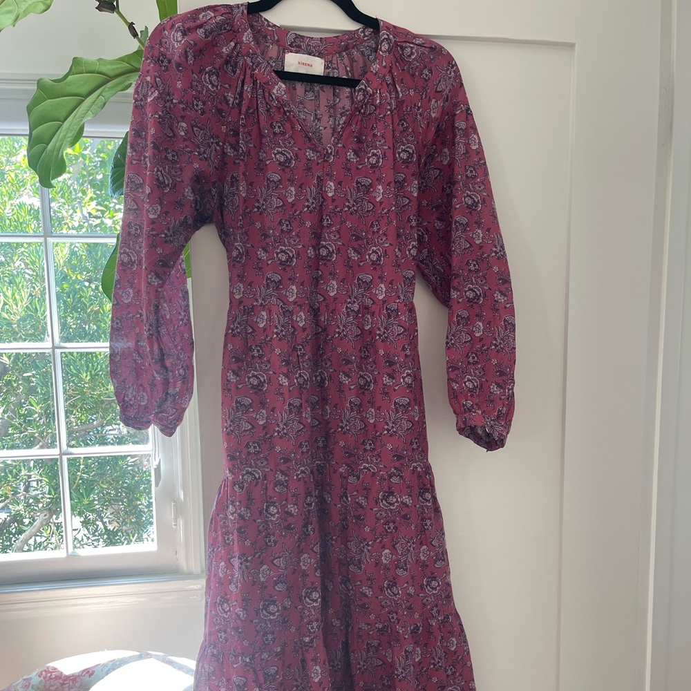 XiRENA Floral Long Sleeve Dress in Pink